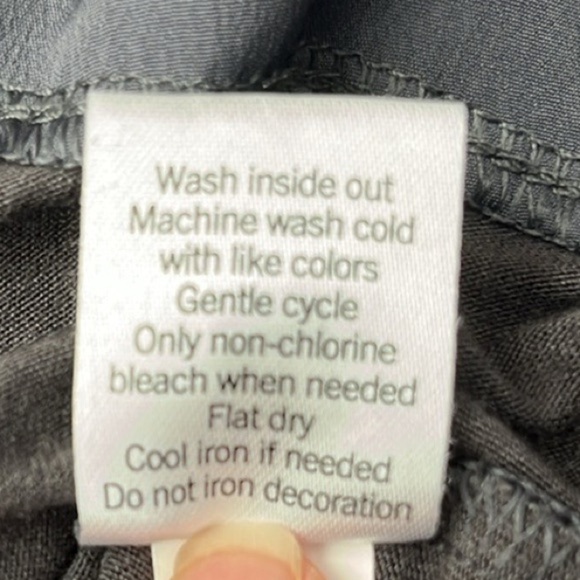 🆕 Apt 9 Long Sleeve Shiny Embellished Front Gray Sz S - Picture 8 of 8